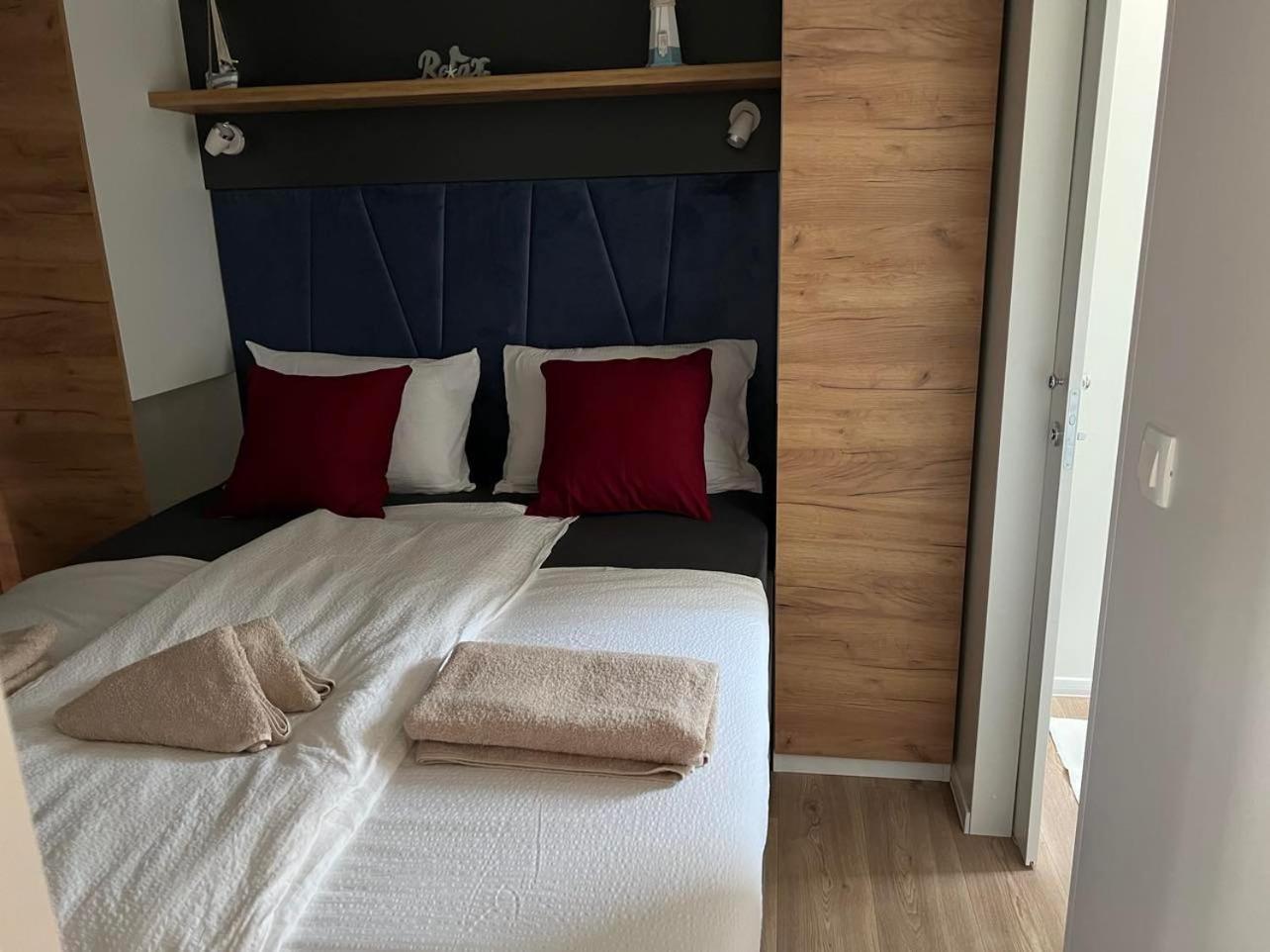 Mobile Homes Sea Princess Biograd Na Moru Eksteriør bilde